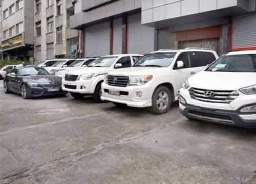 قیمت خودروهای وارداتی به نصف خواهد رسید