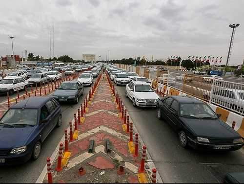 تردد خودروها به خارج از استان تهران ممنوع شد