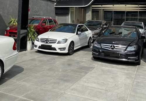 نمایشگاههای خودرو تا آخر فروردین تعطیل است