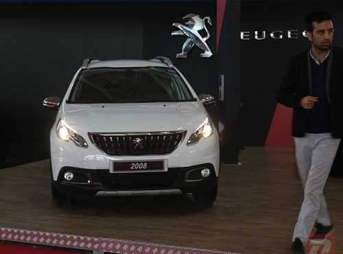 عبور از بحران در خودروسازی با کنار گذاشتن قیمتهای دستوری