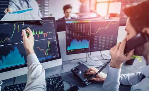 کارگزاریها در خرداد ماه چقدر درآمد داشتند؟ + جدول