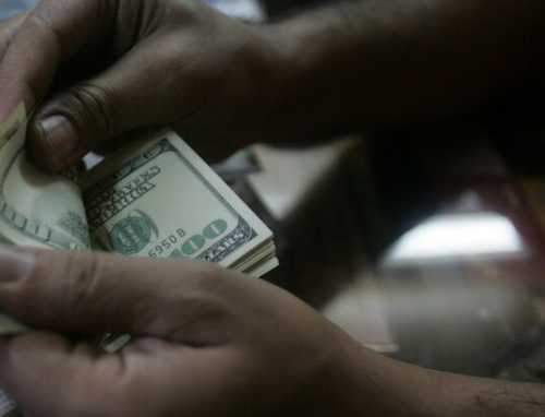 دلار به زیر 15 هزار تومان بازمیگردد