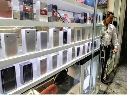 رشد قیمتها در بازار گوشی موبایل بیداد میکند