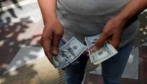 پیشبینی قیمت دلار در صورت پیروزی ترامپ یا بایدن در انتخابات
