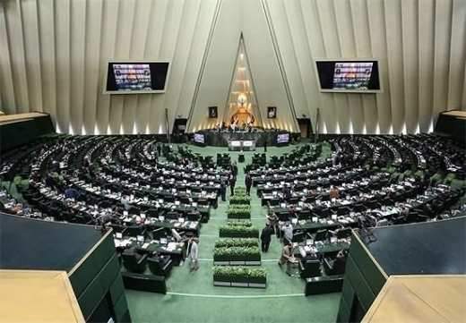 تاثیر کشمکشهای سیاسی بر اقتصاد کشور
