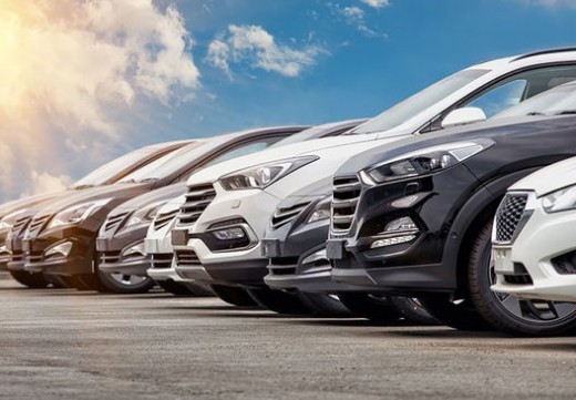 چه کسانی مانع واردات خودرو به کشور هستند؟