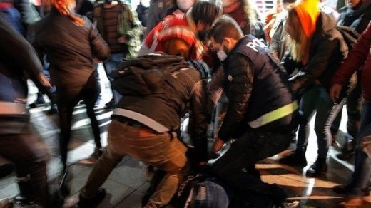 درگیری ها در ترکیه بدلیل سقوط ارزش لیر شدت گرفت