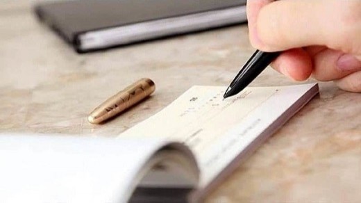 پایان اعتبار چکهای قدیمی، مردم دچار مشکل میکند
