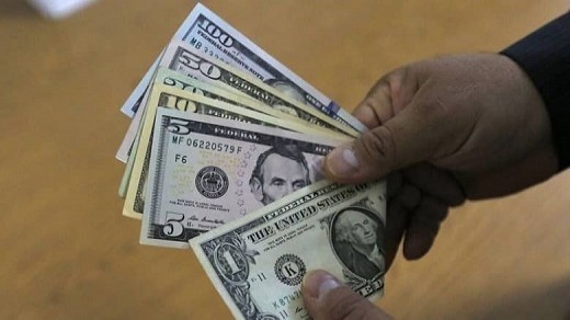 قیمت جدید دلار و یورو در صرافی های بانکی - 23 آذر