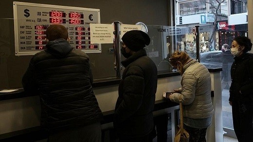 ارزش لیر ترکیه در مقابل دلار و یورو تقویت شد