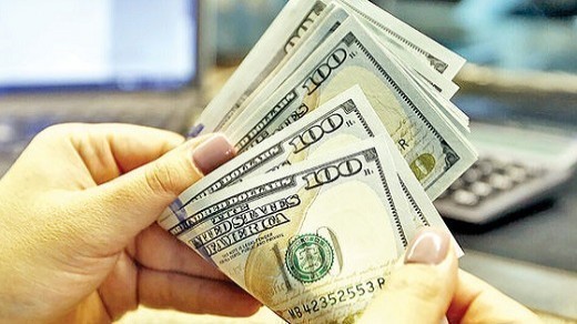 قیمت جدید دلار و یورو در صرافی های بانکی - 5 دی