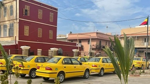 تاکسیهای سمند در اختیار رانندگان سنگالی قرار گرفت