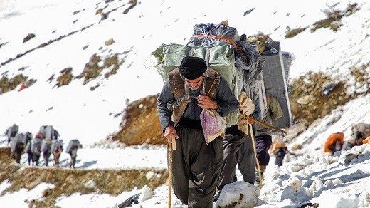 حل مشکل کولبران با راه اندازی 8 منطقه آزاد