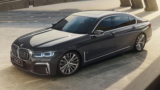 خداحافظی BMW با موتور 12 سیلندر