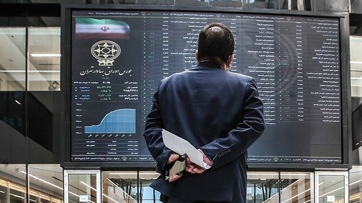 کشمکش بورس و بهره بانکی در سال 1401