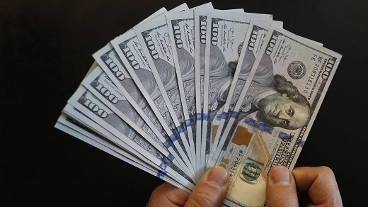 قیمت روز دلار و یورو در صرافی های بانکی ; 1400/12/19