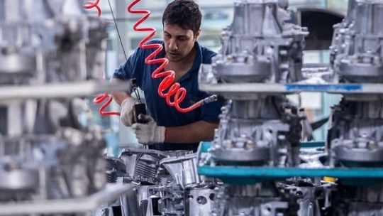 پیشنهاد واردات خودرو در ازای صادرات قطعات خودرو