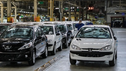 حذف حباب قیمتها در بازار خودرو با عرضه در بورس