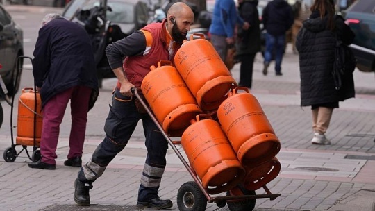 اتحادیه اروپا در چه مرحله‌ای از قطع واردات نفت روسیه قرار دارد؟