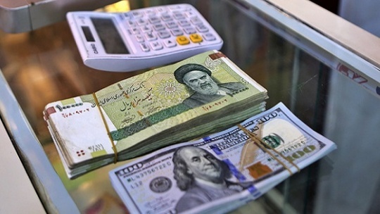 فعلا جایگزین مناسبی برای دلار وجود ندارد