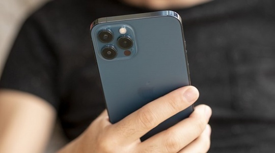 قیمت امروز گوشی های آیفون در بازار ; 1401/02/05