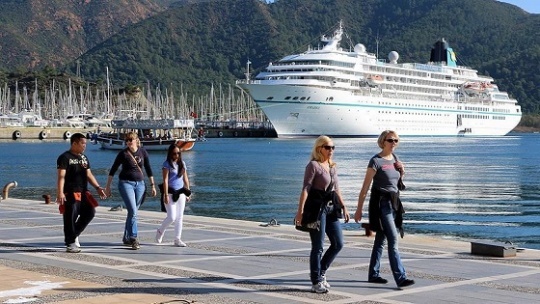 ترکیه در تلاش جذب هر چه بیشتر گردشگران روس