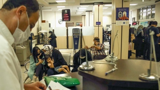 شعب بانک ها و خدمات بانکی امروز فعال است