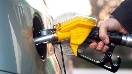 دود شدن 11 میلیارد دلار بنزین در باک خودروهای داخلی