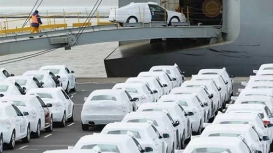 مشکلی در تأمین ارز واردات خودرو نیست