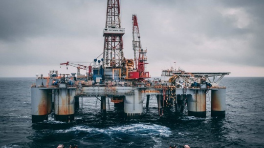 بهای نفت در بازارهای جهانی