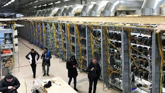 هر دستگاه ماینر به اندازه 5 یخچال برق مصرف می‌کند