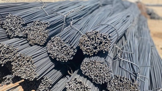 چراغ سبز آهنآلات به ساخت و ساز