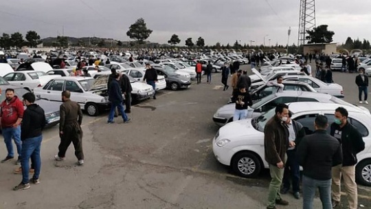 بازار خودرو؛ از قرعهکشی تا اقتصاد دلاری