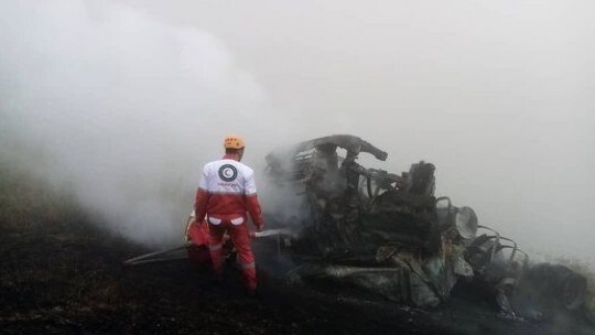 سقوط تانکر حامل سوخت در گردنه حیران با یک کشته + تصاویر