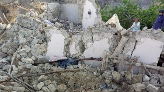 زلزله در افغانستان دستکم ۱۵۵ کشته برجای گذاشت