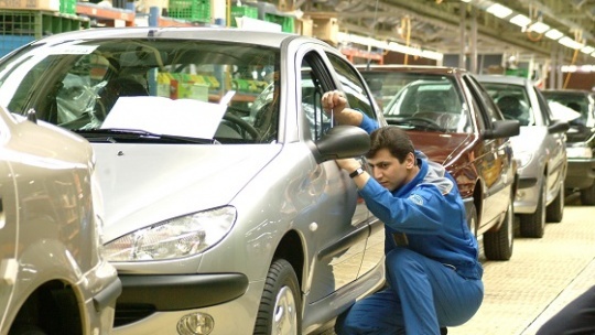 ادبیات خودروسازی ایران برای 25 سال پیش است