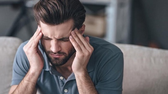 آیا سردرد ناشی از باد کولر نشانه سینوزیت است؟