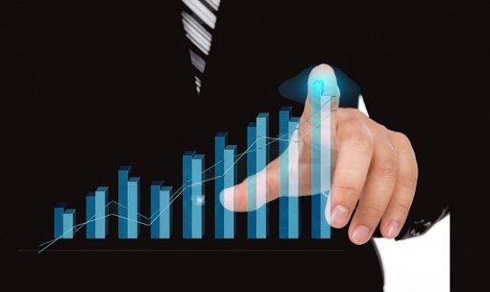 هجوم مردم برای تبدیل کردن ریال به طلا، دلار و مسکن