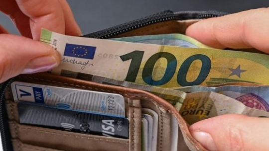 ارزش یورو به کمترین میزان در 20 سال گذشته رسید