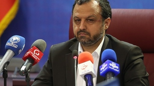 مهار تورم در ماههای آینده را به مردم وعده میدهم