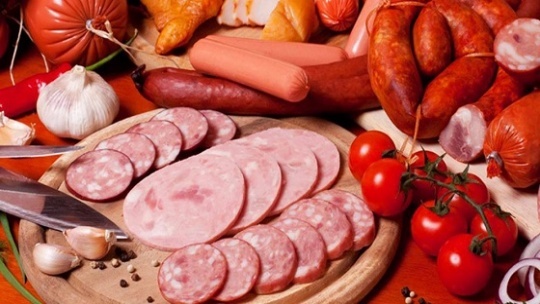 نیترات موجود در سوسیس و کالباس با سرطان روده مرتبط است