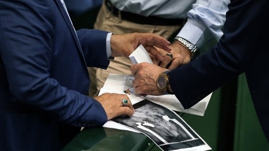 عکس | گمانه‌زنی درباره ساعت یک میلیاردی نماینده