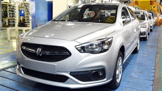 پاکسازی پارکینگ شرکت سایپا از خودروهای ناقص