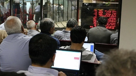 معاملهگران قدیمی بورس هم دست به عصا شدهاند