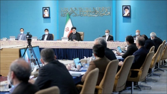 دولت بازنشستگان را از سر باز کرد!