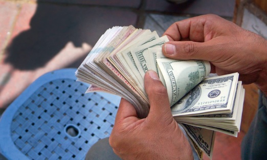هشدار كارشناسان درخصوص افزايش ريسک در بازار