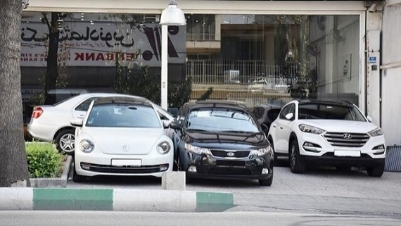 خودروهای خارجی در آذرماه به ایران می‌رسند