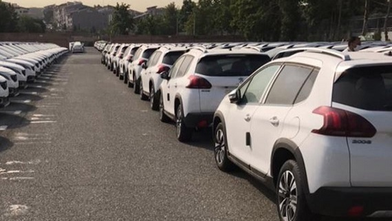 کجای دنیا فروش خودرو از طریق مزایده است!