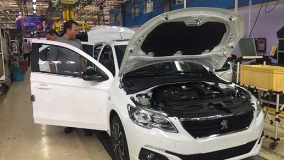 خودرو تا پایان سال ارزان میشود؟