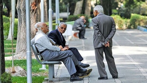 مسیر سخت افزایش حقوق کارمندان و بازنشستگان دولت